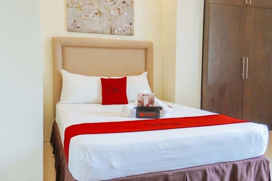Verovino Suites Cebu Exterior foto